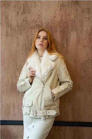 Yaka Pelüş Detaylı Deri Ceket