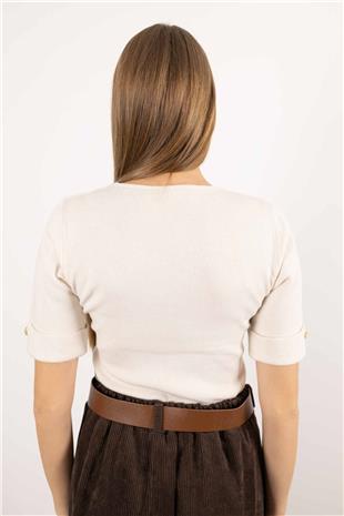 Yaka Zigzag Detaylı Kol İnci Düğmeli Triko