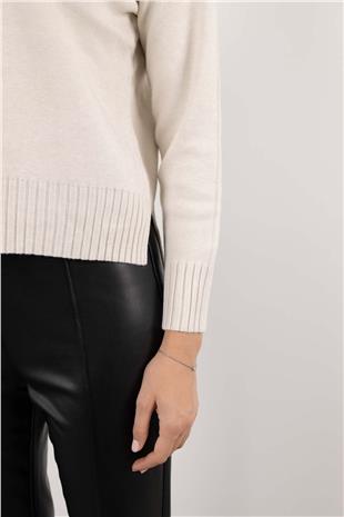 Yarım Balıkçı Yaka Detay Taş İşlemeli Uzun Kollu Triko