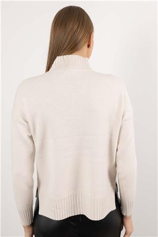 Yarım Balıkçı Yaka Detay Taş İşlemeli Uzun Kollu Triko