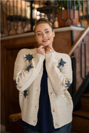 Yıldız Baskı Ve Pul Payetli Düğmeli Hırka