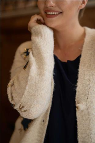 Yıldız Baskı Ve Pul Payetli Düğmeli Hırka