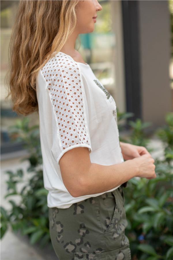 Kolları Brodeli Baskılı Tshirt