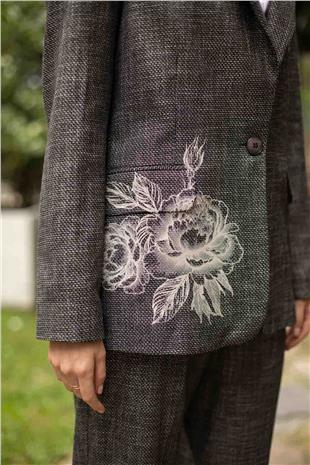 Kazayağı Desen Gül İşleme Detay Ceket
