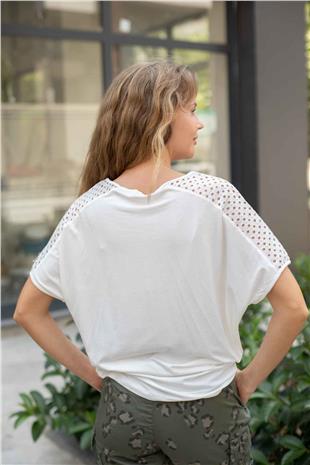 Kolları Brodeli Baskılı Tshirt