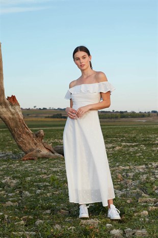 Beyaz midi omuzları açık elbise ve diğer Elbise modellerimiz için online alışveriş mağazamızı ziyaret edin. 