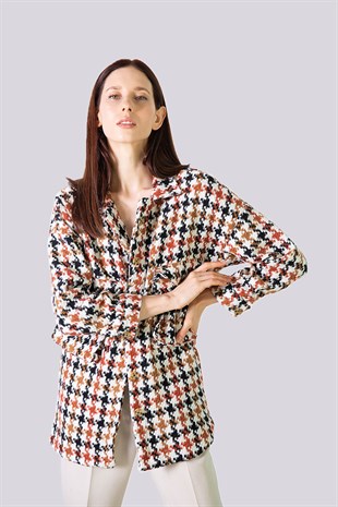 Kahve rengi turuncu kazayağı desenli ceket mont