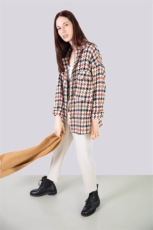 Kahve rengi turuncu kazayağı desenli ceket mont