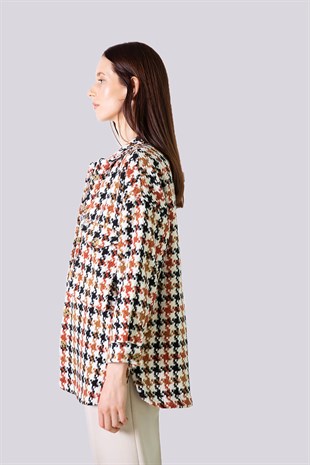 Kahve rengi turuncu kazayağı desenli ceket mont