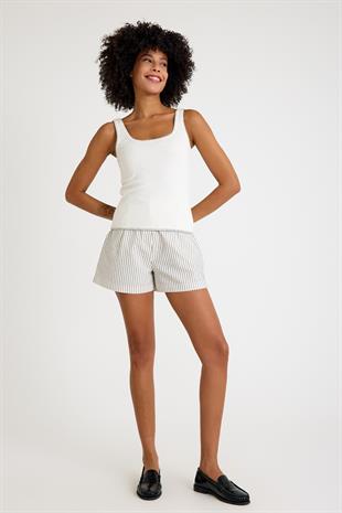 Kalın Askılı Siyah İp Örgü Detaylı Beyaz Bluz