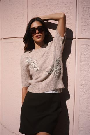 Kısa Kollu İşleme Detaylı Bisiklet Yaka Crop Triko