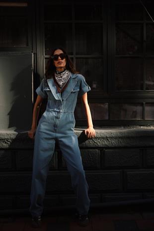 Kısa Kollu V Yaka Detaylı Jean Kot Tulum