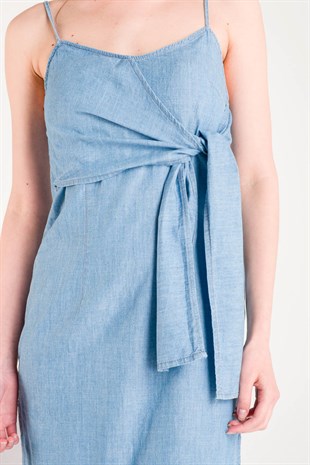Mavi Önü Bağlama Detaylı Yanları Yırtmaçlı Denim Elbise