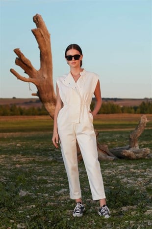 Önden düğmeli kot tulum beyaz