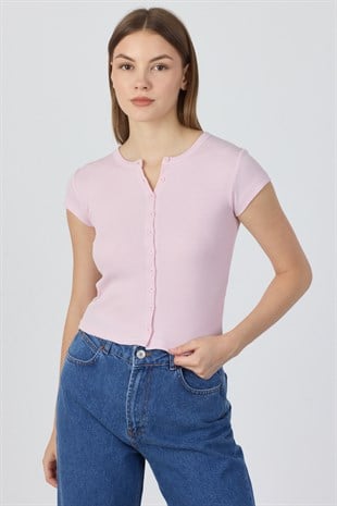 Pamuk Önden Düğmeli Kaşkorse Crop Bluz - Toz Pembe ve diğer Bluz modellerimiz için online alışveriş mağazamızı ziyaret edin. 