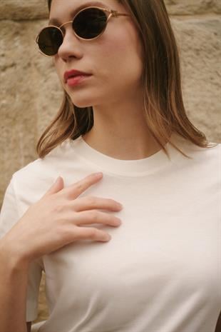 Premium Bisiklet Yaka Pamuklu Geniş Yaka Kadın Beyaz T-shirt Basic