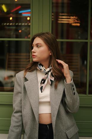 Siyahlı mavili sarılı desenli  fular - (bustiyer)