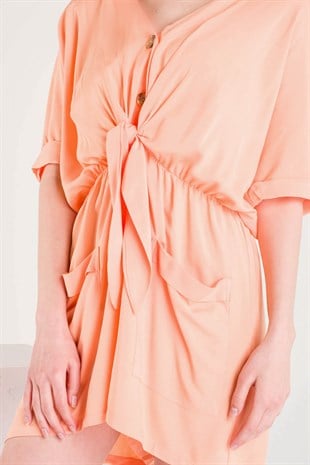 Turuncu Önü Bağlama Detaylı Rahat Kesim Şort Tulum