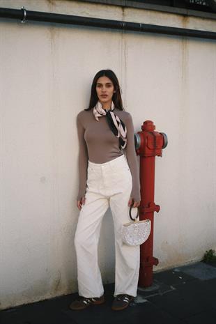 Uzun Kollu Bisiklet Yaka Modal Kumaş Soft Touch Fitted Esnek Kadın Kahverengi Vizon Bluz Body Basic