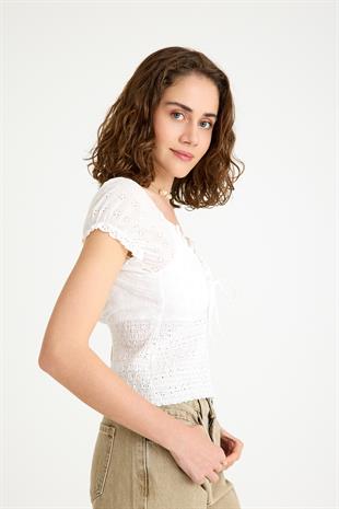 V-Yaka Balon Kollu Beli Lastik Detaylı Pamuk Fisto Beyaz Bluz