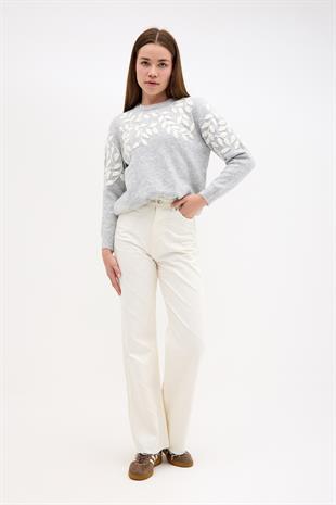 Yaprak İşleme Detaylı Bisiklet Yaka Gri Triko