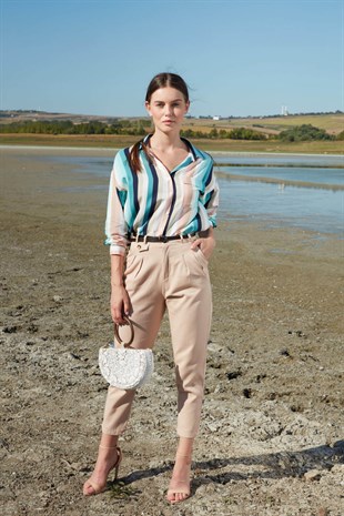 Yüksek bel düğme detaylı kemerli pantolon - Ekru