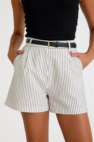 Yüksek Bel Siyah Beyaz Çizgili Kemerli Klasik Şort