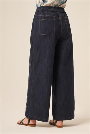 BELİ LASTİKLİ  YANLARI DİKME METAL AKSESUARLI DENIM PANTOLON