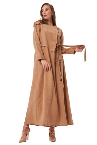 W-3709 Yandan Bağlamalı Ve Halat Aksesuarlı Camel Elbise