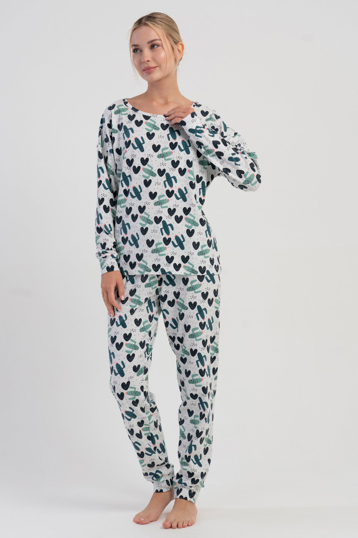 Vienetta 5033663846 Kadın Uzun Kollu Pijama Takımı