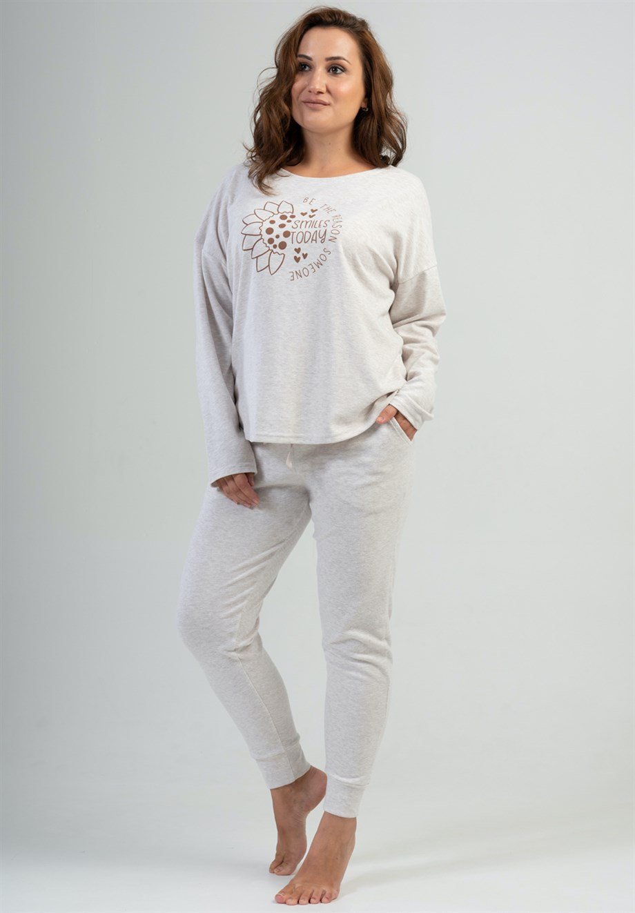 Vienetta Kadın Bej Büyük Beden Uzun Kollu Pijama Takımı 2060040160