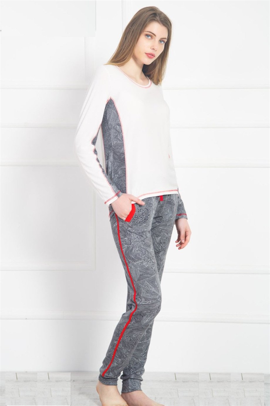 Vienetta Kadın Beyaz Uzun Kol Dar Paça Pijama Takımı 8041102592