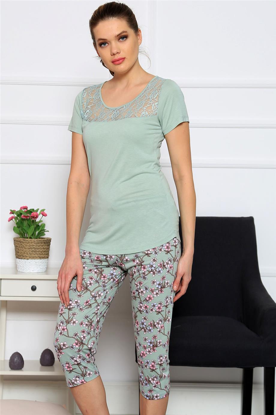 Vienetta Kadın Kısa Kollu Caprı Pijama Takımı