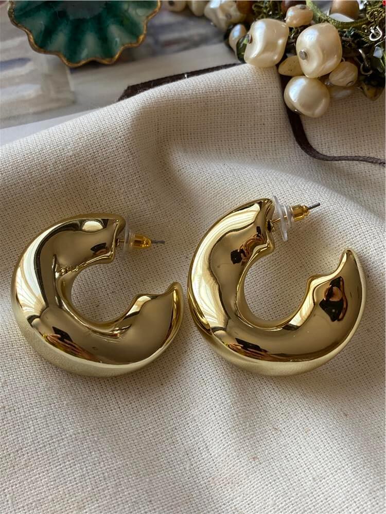 14K Burgulu C Model Küpe