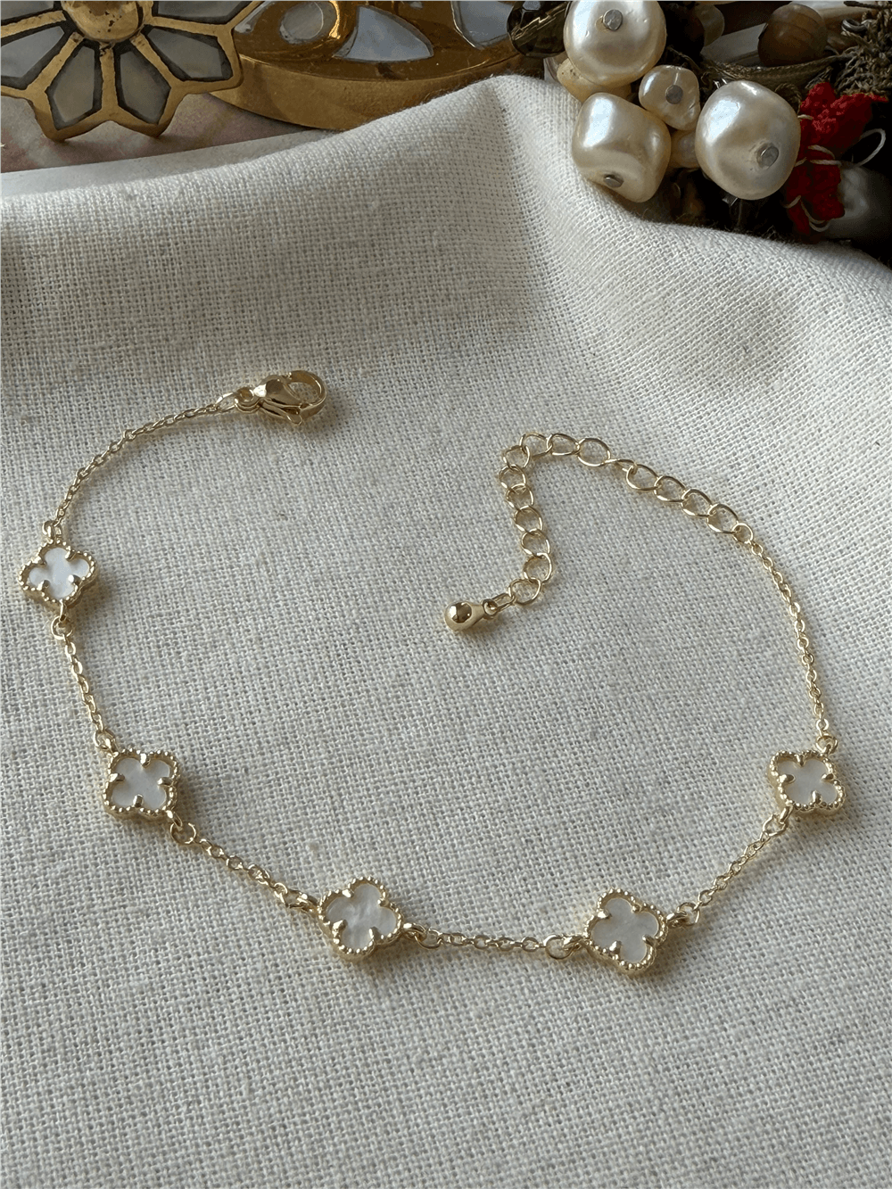 14K Mini Beyaz Cleef Bileklik