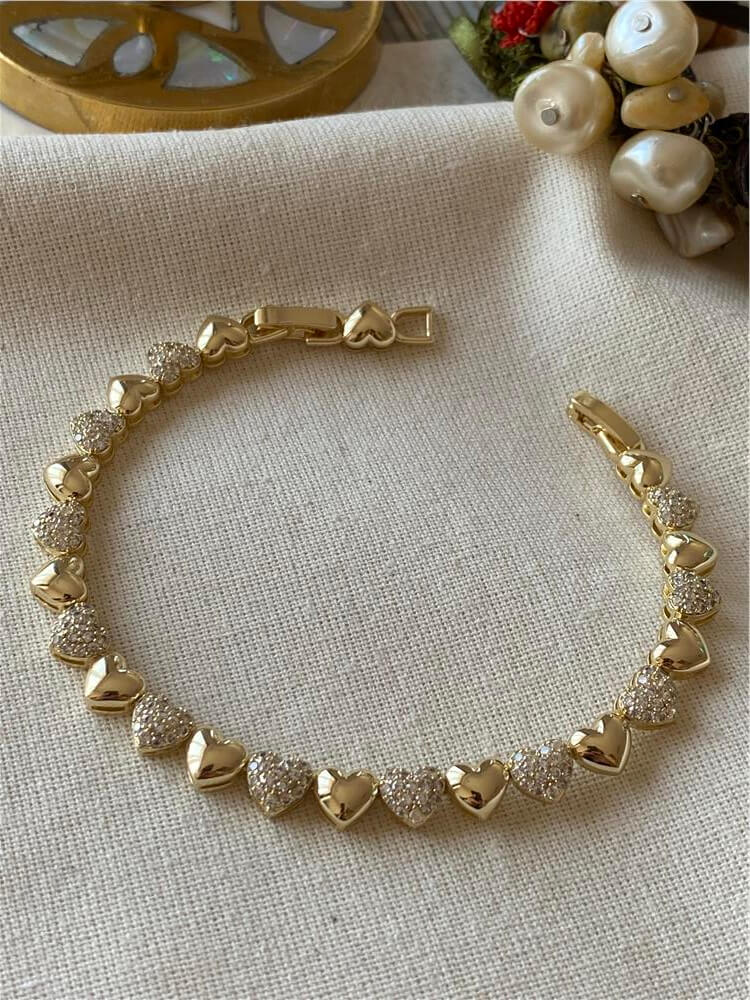 14K Taşlı Sıralı Kalpler Bileklik