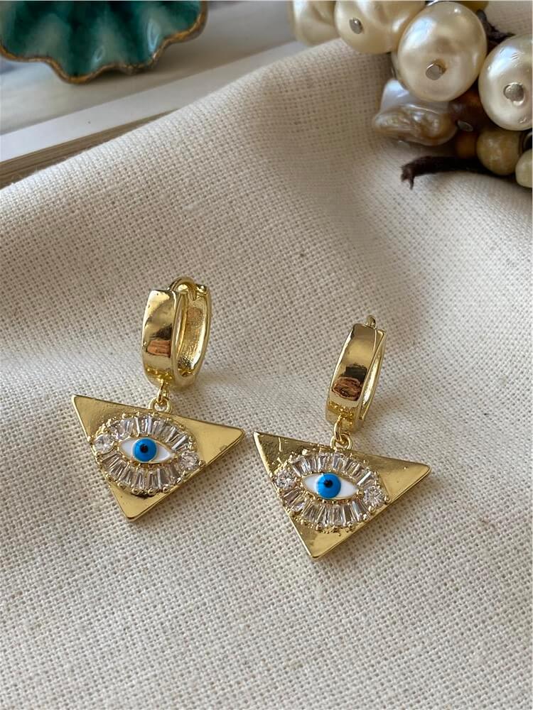 14K Üçgen Plaka Nazarlık Küpe