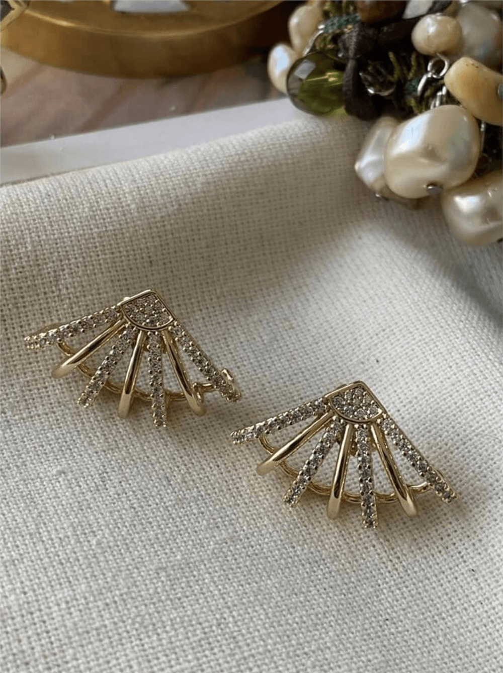 VIP 14K Taşlı Yelpaze Küpe