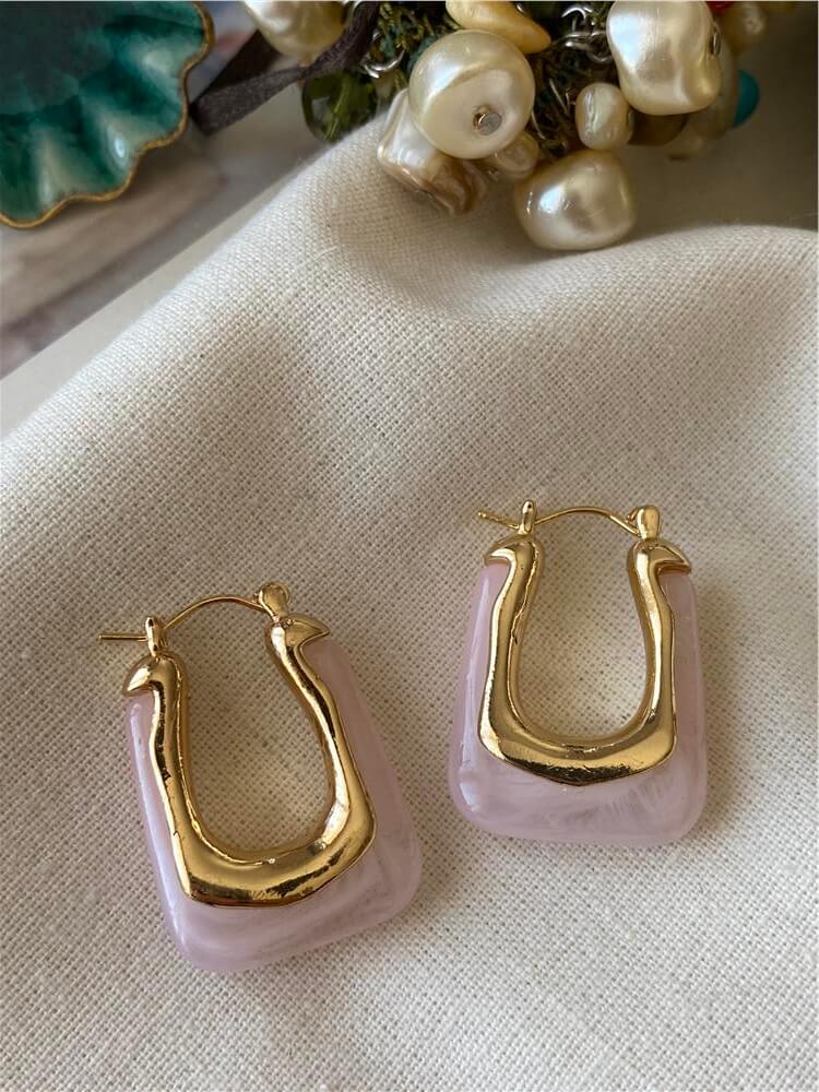 Açık Pembe U Model Küpe
