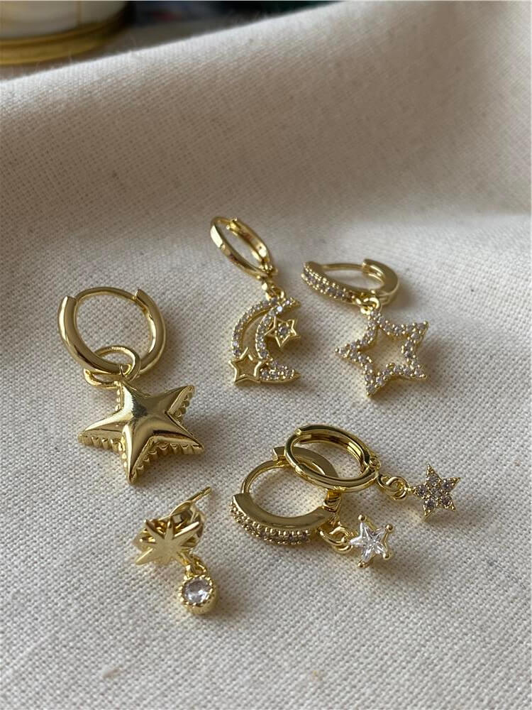 Altılı Gold Stars Küpe Seti