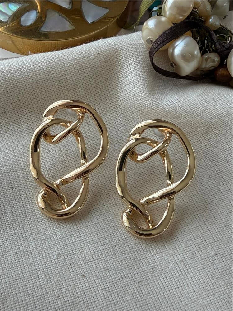 Asimetrik Çizgi Küpe