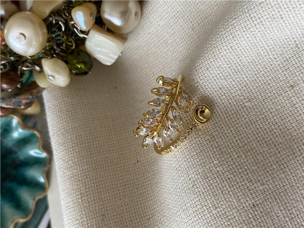 Ayarlanabilir Altın Kaplama Taşlı Çam Yüzük