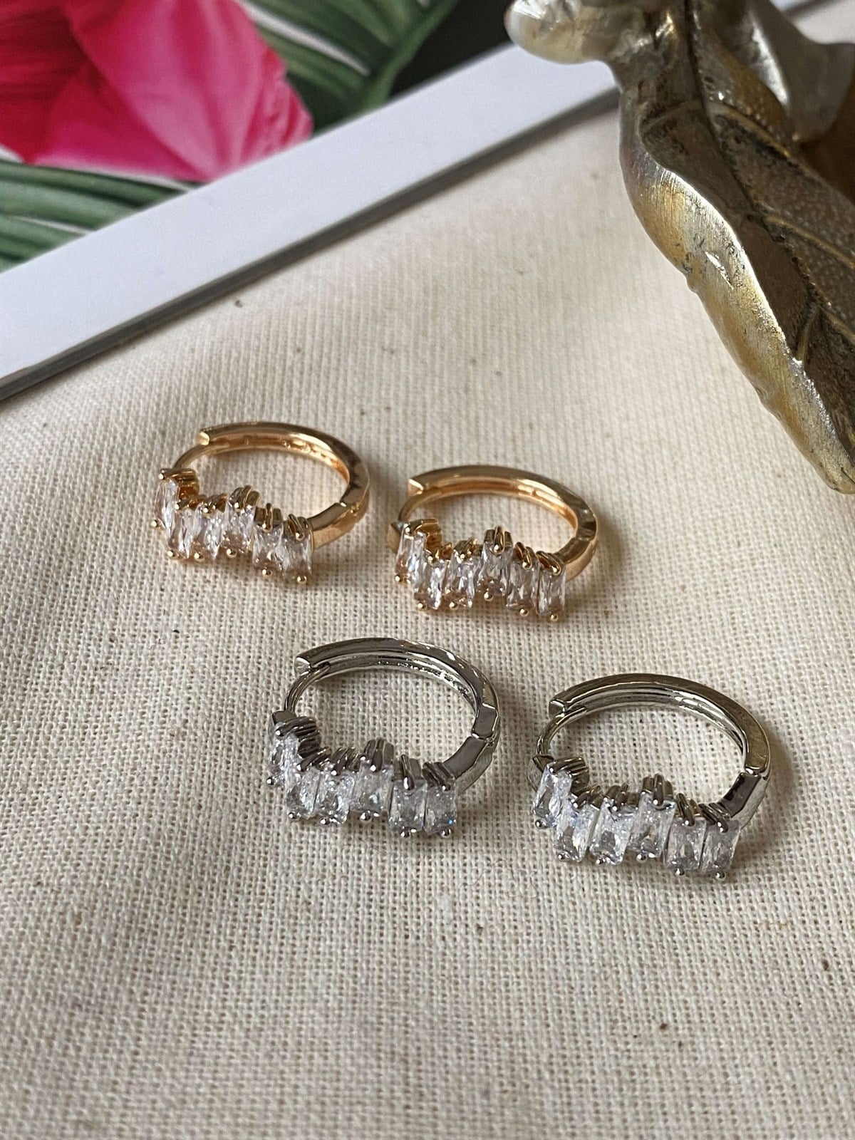 Baguette Stone Zigzag Earrings