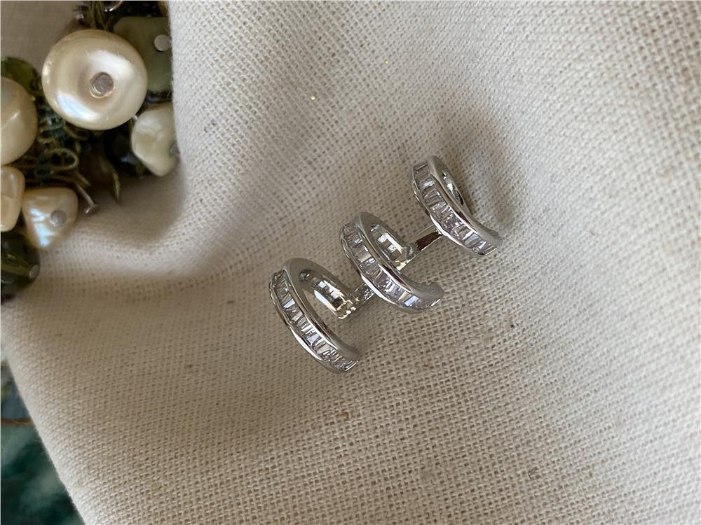 Bagetler Kıkırdak Küpe