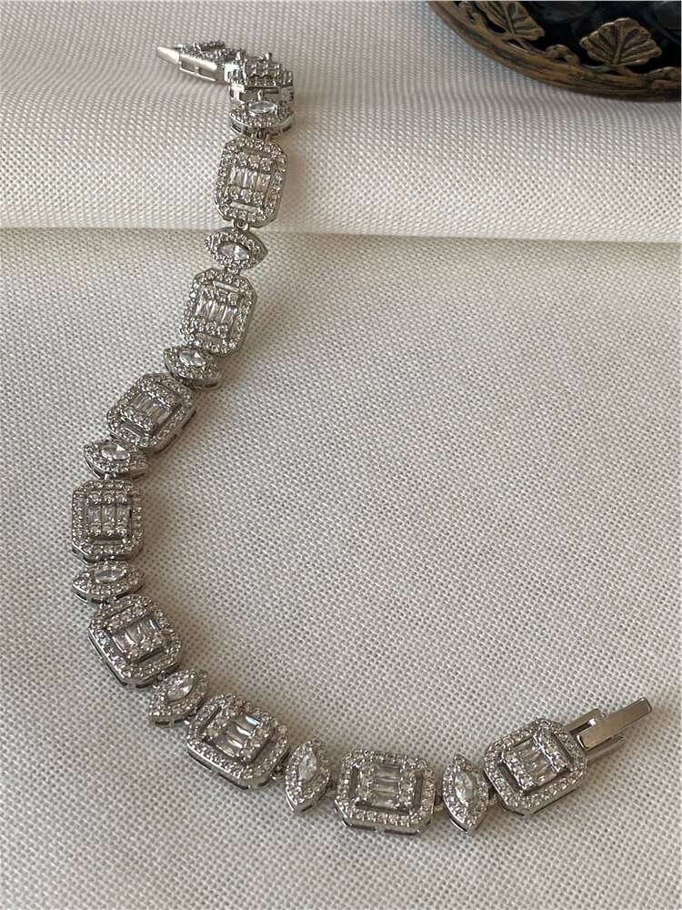 Taşlı Kare Damla Bileklik