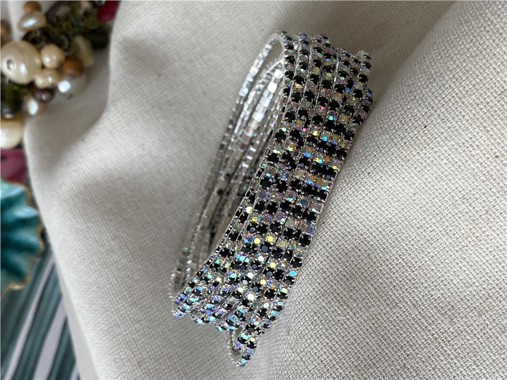 Black Holo Silver Esnek Suyolu Bileklik