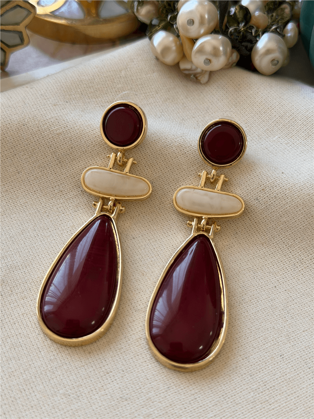 Bordo Taşlı Damla Model Küpe