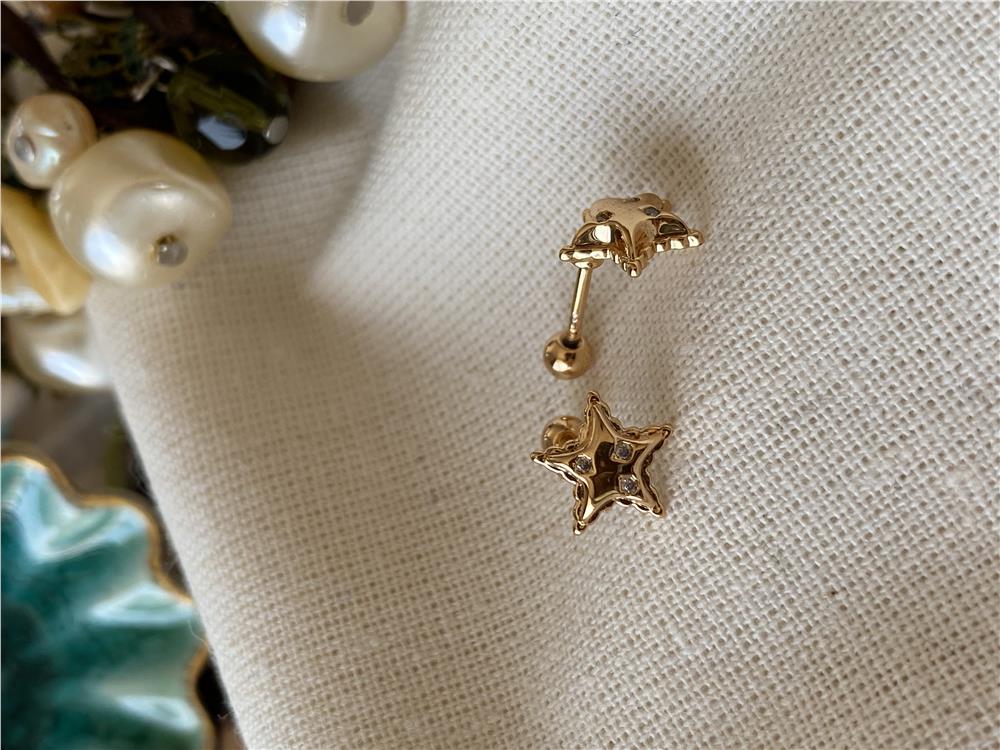 Boyutlu Yıldız Piercing