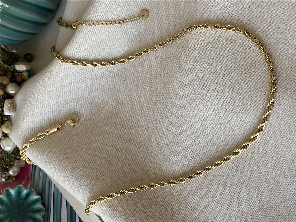 Çelik 5 mm Burgu Kolye