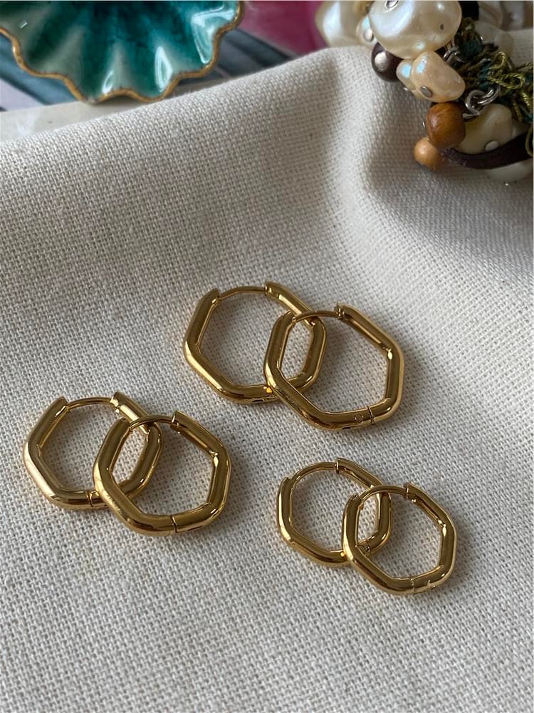 Çelik Altılı Gold Altıgen Küpe